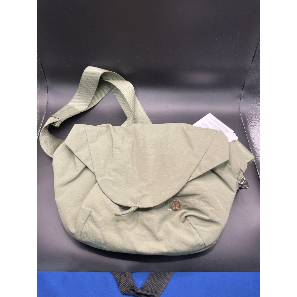 Lululemon Curved Crossbody Bag Belgian Blue LU9BSJS Water Repellent Shoulder Bag